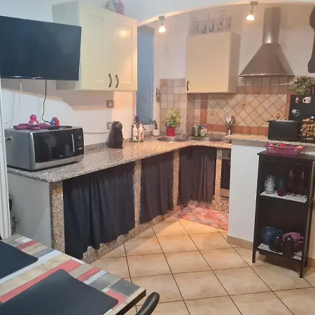 Apartment In Centro Con Parcheggio Privato *