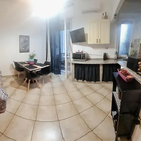 Apartment In Centro Con Parcheggio Privato