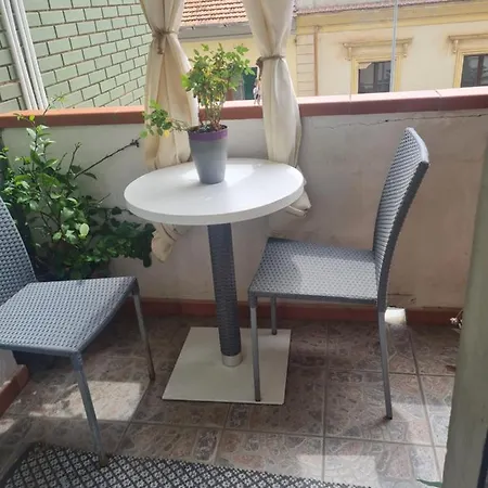 In Centro Con Parcheggio Privato Appartamento